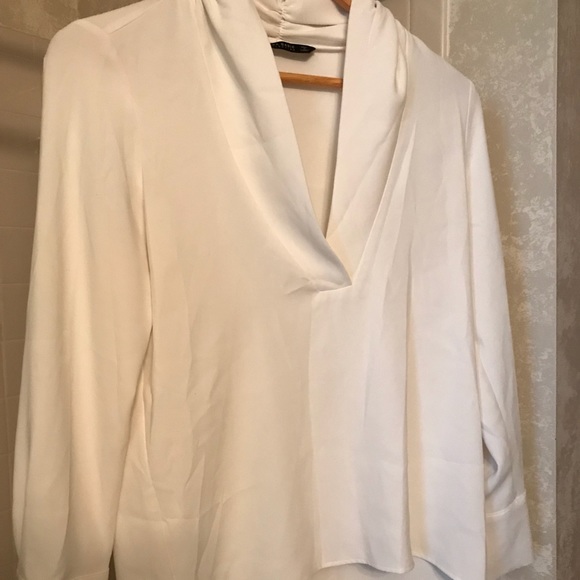 Beautiful white Zara Basic Collection blouse, XS - Picture 3 of 6